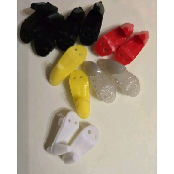 Vintage Barbie Doll Shoes 6 Pairs White Yellow Red Black Heels Fashion Accessory - Picture 5 of 7